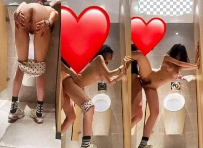 Anh lôi em người yêu vào WC vụng trộm