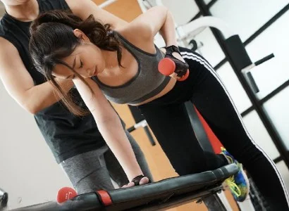 Anh PT may mắn và người phụ nữ thiếu thốn quan hệ tình dục với nhau